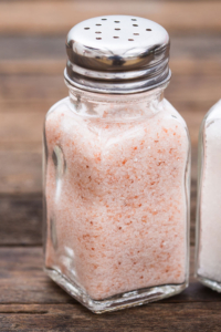 Pink-Salt-and-Salt-Therapy-table-Salt-Scene